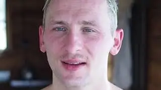 odcinek intro. mój ulubiony kolor, w którym nie jest mi do twarzy.