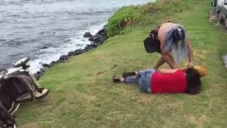 Cuando te las pegan y dicen que son solo primos