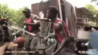 Mega Metralhadora com macaco