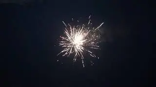 Салют «Хаос» 76 залпов