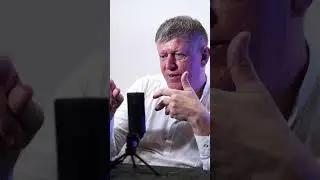 Поля нет, комментатора тоже нет! 