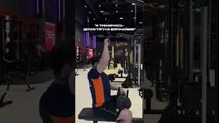🙂вы тоже ищите куда отвести взгляд от человека напротив? 