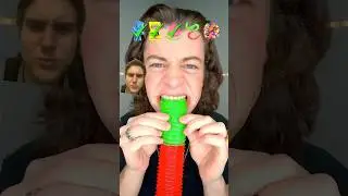 Взял в рот мармелад
