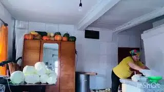 Солить капусту на зиму время пришло.Стратегический запас тыкв.