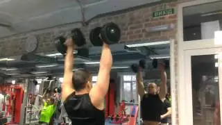 Развод гантелей 18 кг в крест и обратно вверх, хват сверху