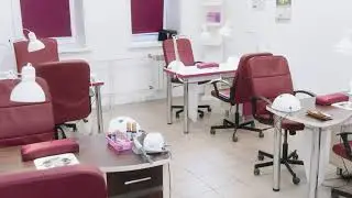 Аренда места для маникюра и педикюра.