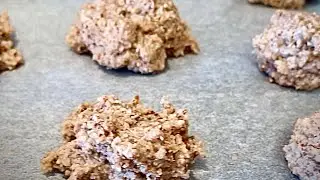 Biscotti 2 INGREDIENTI 😱😱😱    12 minuti in FORNO STATICO!!!  NO ZUCCHERO NO FARINA NO UOVA NO BURRO