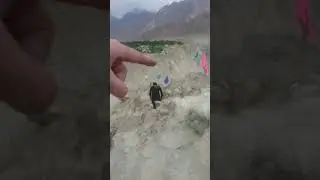 Trekking towards K2 Mountain