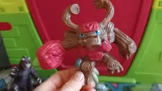 ОБЗОР. Игрушки.  Динозавры и любимые герои. Toys  in box.