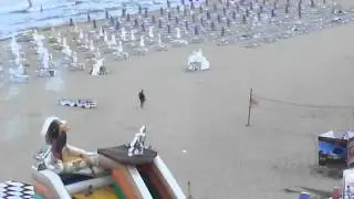 Зачем мужику металлоискатель на пляже?