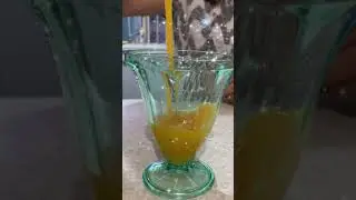 Juicing some Oranges/ Orange Juice/ Boost your immune system 