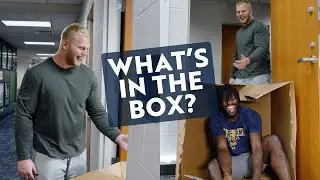 Let's find out what's in the box 👀 | Notre Dame Football