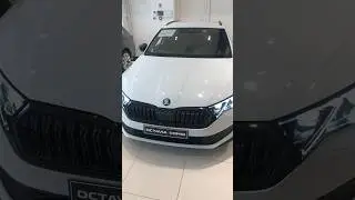 SKODA OCTAVIA SPORTLINE 2025  #shorts #skodaoctavia #skoda #octavia #carreview #facelift #2025
