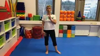 Jump Quarter Turns - MoovKids Activity
