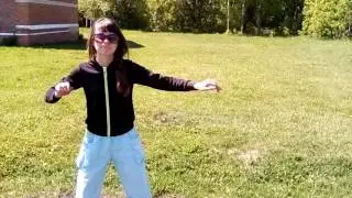 Мой собственный танец!!! Всё испортила 🐝 пчела!!!.