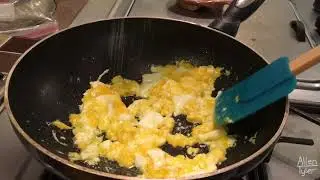 SCRAMBLED EGGS - 4-HOUR CHEF LESSON 2 - ALLEN TYLER