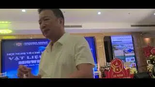 Randi hát về Mẹ tặng khán giả Bắc Ninh