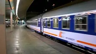 PKP EU07-364 verlässt Kraków Gl. mit R 402 Silesia Kraków Gl - Praha hl.n..MOV