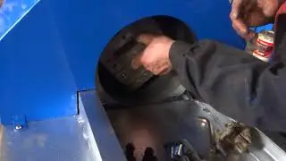 Install moulds-pipe twisting machine