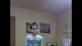 ものまねダンス