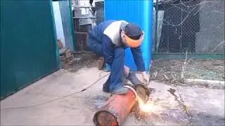 как безопасно разрезать газовый баллон и открутить вентиль.