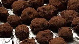 Шоколадные трюфели в какао