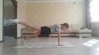 Как балерины качают ПРЕСС? / How ballerinas pump press?