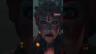 Огромная кукла напала на девочку 😱 