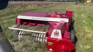 INTERNATIONAL HARVESTER 440  HAYBALER RESTORATION