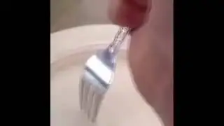 Fork scratching a plate LOUD (reupload)