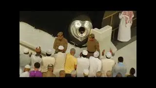 Subhanallah Emotional Beautiful Azan and Touching Hajr e Aswad Black Stone in Makkah January 2016