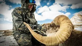 Horseback Hunting TIAN SHAN "The Mountains of Heaven"