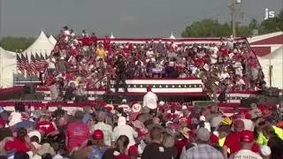 Trump Yells "FIGHT! FIGHT!! FIGHT!!" After Assassination Attempt