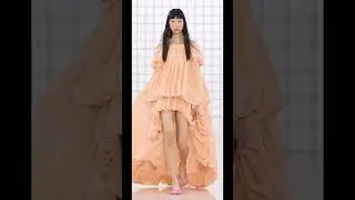 Сравните Что было Что стало Спереди ещё короче #fashion80s #chloe #ss2025 #тренды #shorts