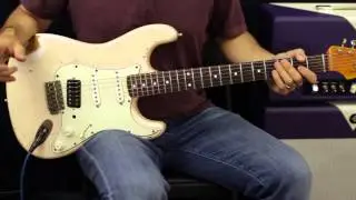 Jam Track - E Major Blues - Mixing Major And Minor Pentatonic - Guitar Lesson - How To Solo