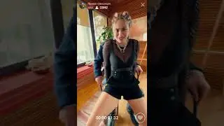 Блоггеры издеваются над охранником 😜 