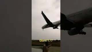 Boeing777 landing || Giant Boeing 777 Landing videos || 
