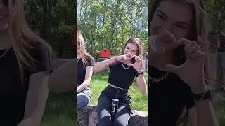Девушки на статике, Жигули 2105