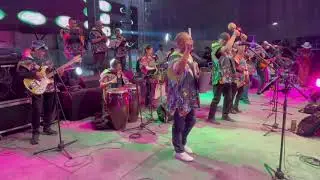 Sol Barniz - Mosaico Ecuatoriano/El Trompo Sarandengue