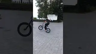 #bmx #bmxsport #automobile #bmxlife #bikelife #bmxer #tricks #bike #mtb #велосипед #sporcru