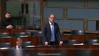 Jani Mäkelä, Valtioneuvosto salaa kaiken mahdollisen