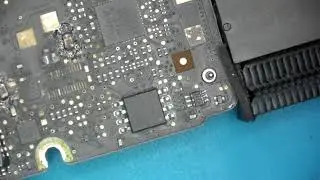 Apple Macbook Logicboard Under Microscope While Repairing in Srilanka Macfix.lk