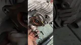 Shaft seal removal #workshop #mechanic #mechaniclife #mechancial #ytshorts