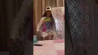 Банни стала лошадкой 🙂🙂🙂🙂🙂. Ей было не больно