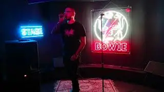 Bowie Karaoke 5 Years