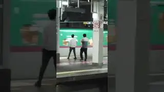 【盛岡駅】はやぶさ号は警笛！叫ぶ駅員さん！お下がり下さい！！ 