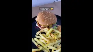 Kip Burger 🍔 By Halal Foods Vlogs
