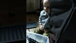Моя племянница со своими детьми играет и разговаривает на немецком языке : ))