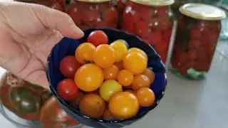 Консервированные томаты черри