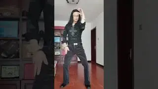 🕺Jian in the morning 🌞with a familiar dance👣🎶